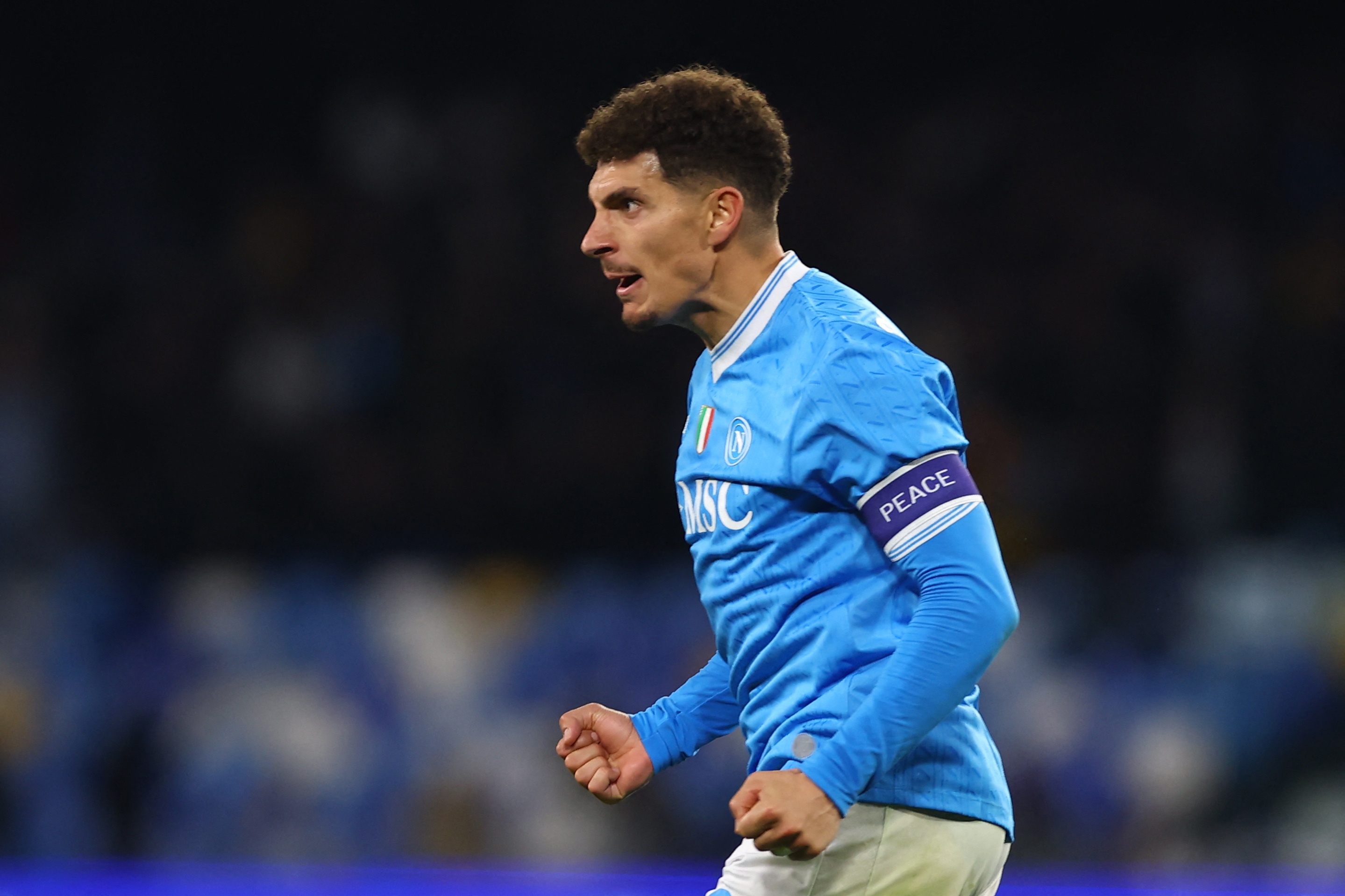 库里复出毫无益处！勇士图啥？为首轮游而毁掉抢字母哥的底牌？